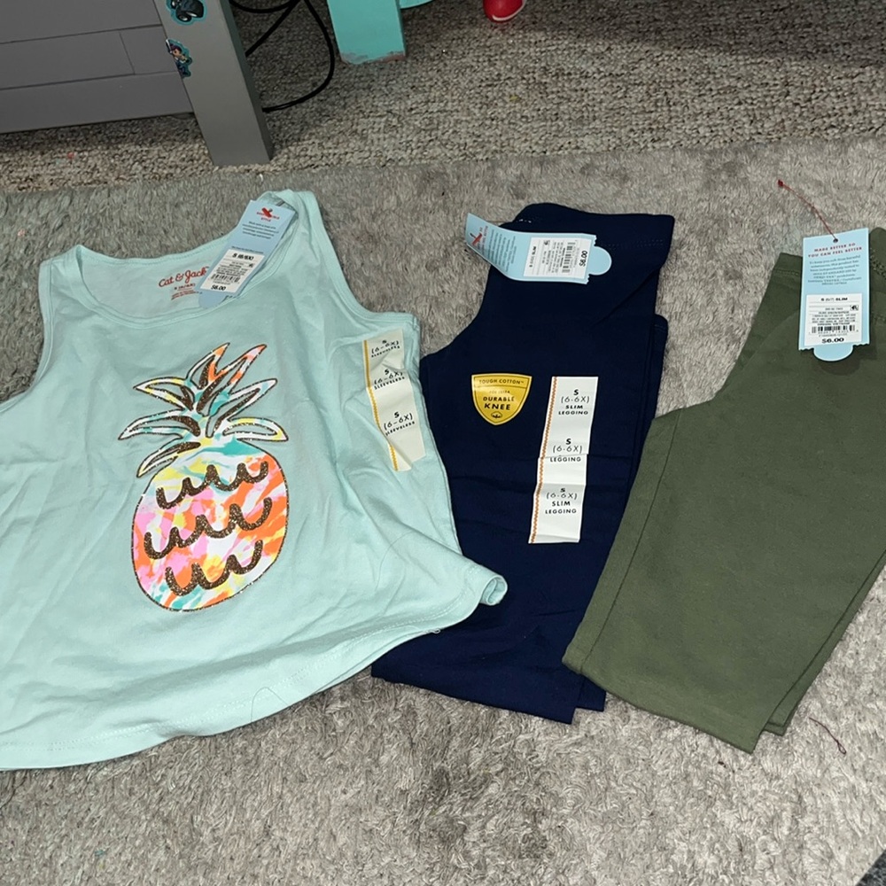 NWT! Cat & Jack and 2 extra pair of leggings for free!